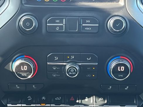 Used 2020 Chevrolet Silverado 1500 RST AWD/4WD image 26