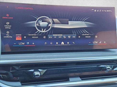 New 2026 BMW X5 M60i image 14