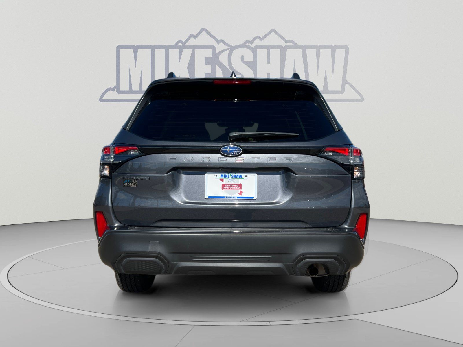 Used 2025 Subaru Forester Premium w/ Convenience Package #1 AWD/4WD image 4