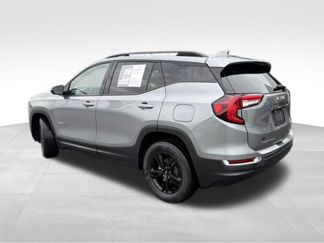 Used 2023 GMC Terrain AT4 AWD/4WD image 3