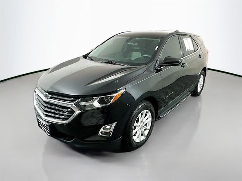 Used 2019 Chevrolet Equinox LT image 3