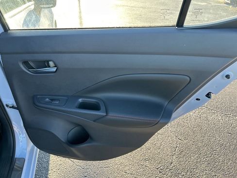 New 2025 Nissan Versa SR w/ Trunk Package image 37