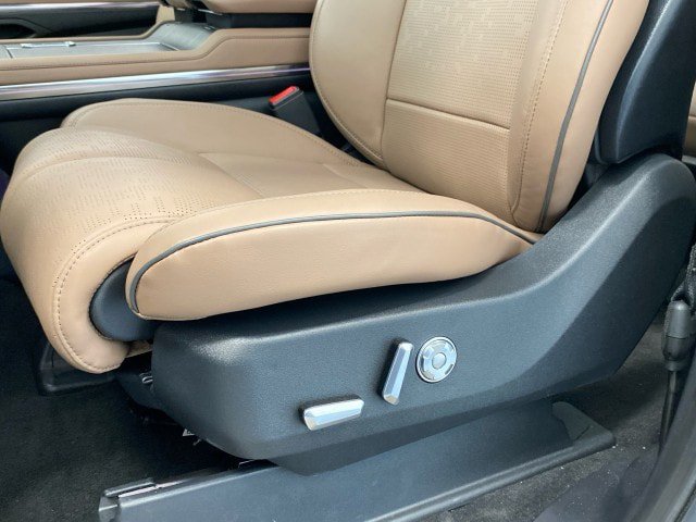 New 2027 Lincoln Navigator Black Label AWD/4WD image 22