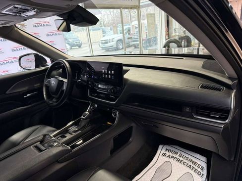 Used 2025 Toyota Grand Highlander AWD image 48