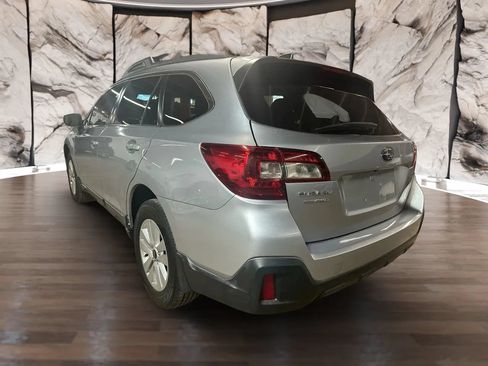 Used 2018 Subaru Outback 2.5i Premium AWD/4WD image 5