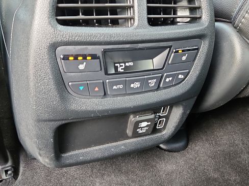 Used 2023 Honda Passport Elite image 12