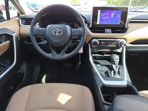 Certified 2025 Toyota RAV4 LE FWD image 7