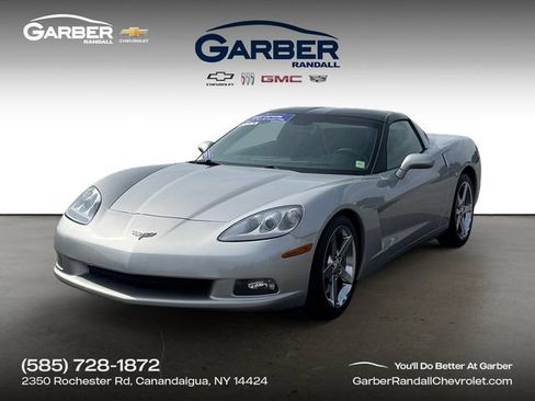 Used 2007 Chevrolet Corvette Coupe w/ Preferred Equipment Group RWD image 1