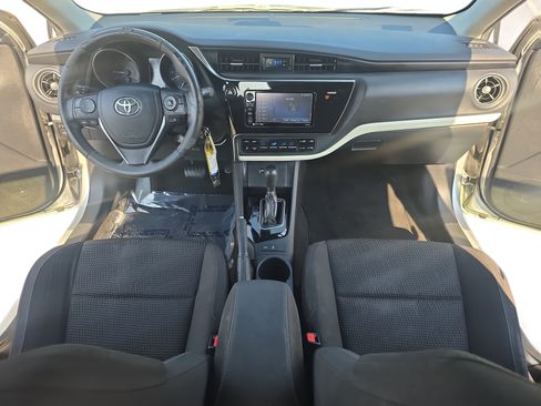 Used 2017 Toyota Corolla iM w/ Carpet Mat Package FWD image 9