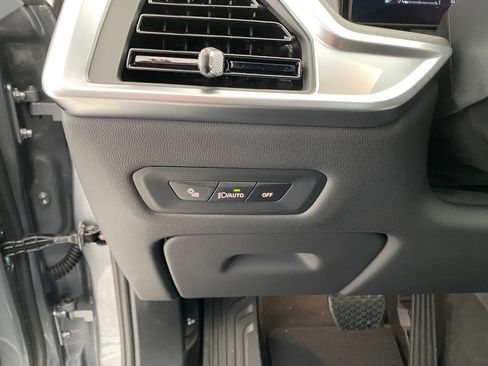 New 2026 BMW X5 xDrive40i w/ Climate Comfort Package image 24