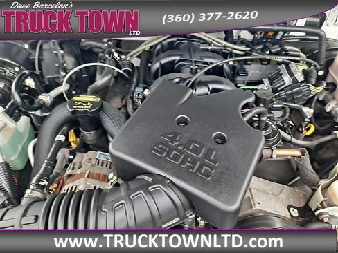 Used 2011 Ford Ranger XL image 10