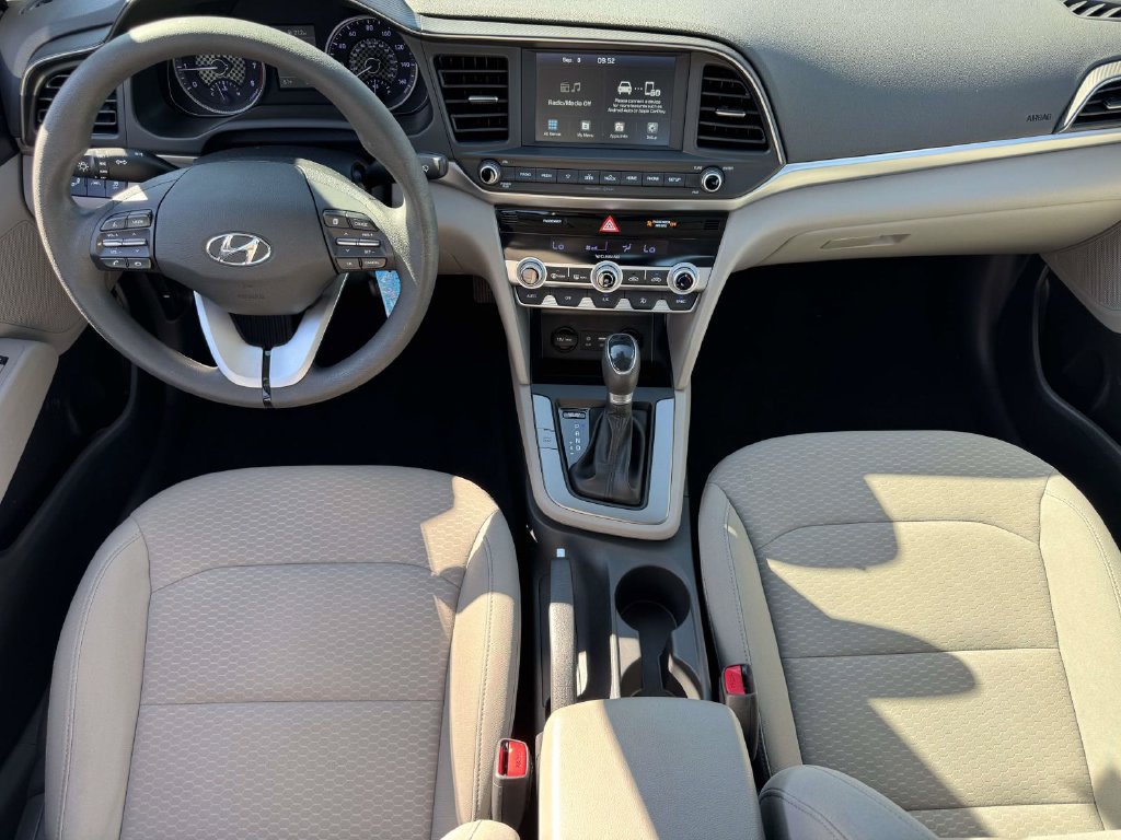 Used 2020 Hyundai Elantra SEL w/ Cargo Package (C1) FWD image 14