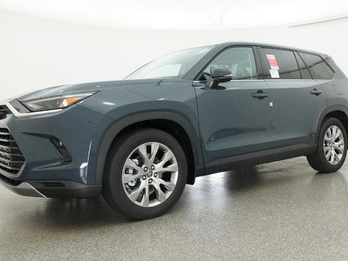 New 2026 Toyota Grand Highlander FWD image 13