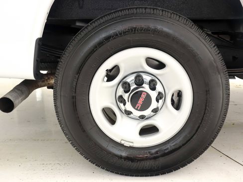 Used 2021 GMC Savana 2500 Extended w/ Driver Convenience Package image 27