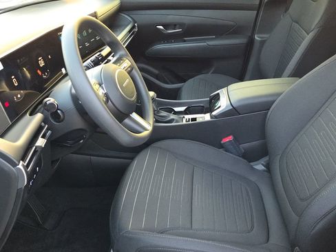New 2026 Hyundai Santa Cruz SE FWD image 16