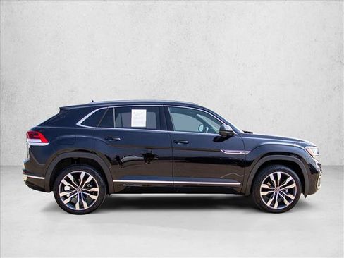 Used 2023 Volkswagen Atlas Cross Sport SEL Premium R-Line AWD/4WD image 4