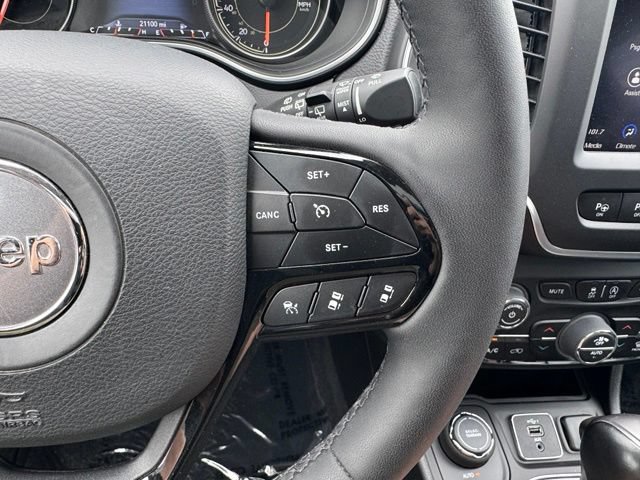 Used 2023 Jeep Cherokee Altitude Lux w/ Lux Elite Package AWD/4WD image 30