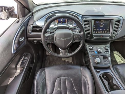 Used 2016 Chrysler 200 S w/ Navigation & Sound Group I image 29