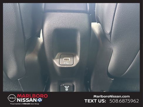 Used 2022 Jeep Renegade Trailhawk image 18