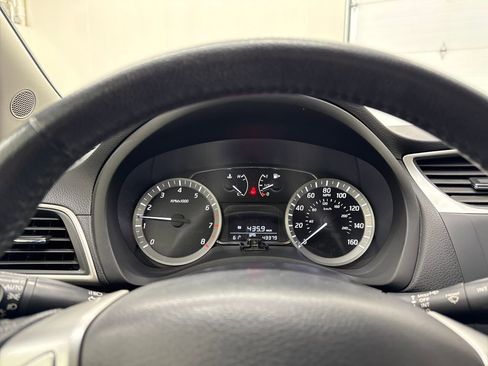 Used 2015 Nissan Sentra SV image 16