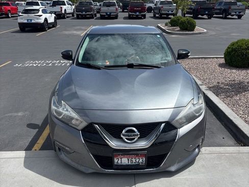 Used 2016 Nissan Maxima SR FWD image 2