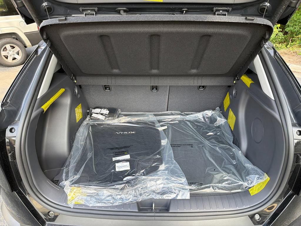 New 2026 Hyundai Kona Limited FWD image 18