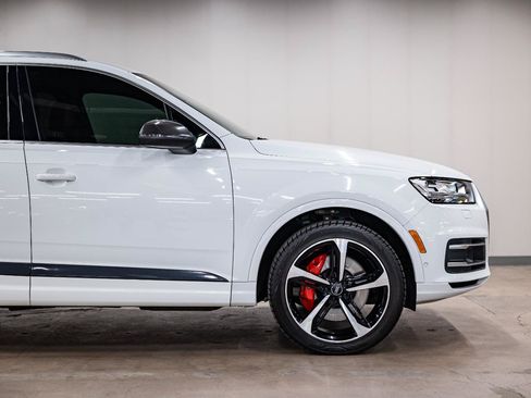 Used 2019 Audi Q7 3.0T Prestige w/ Prestige Package AWD/4WD image 35