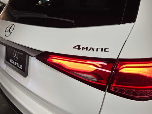 New 2026 Mercedes-Benz GLC 350e 4MATIC image 15