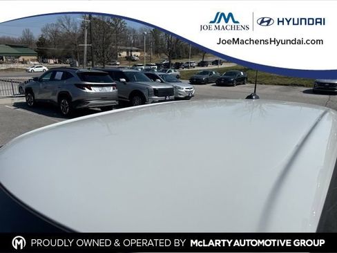 Used 2015 MINI Cooper 4-Door Hardtop image 9