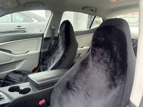 Used 2015 Kia Optima LX image 7