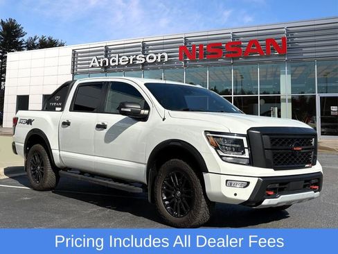 Used 2021 Nissan Titan PRO-4X w/ Pro-4x Convenience Package AWD/4WD image 1