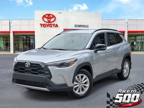 Used 2026 Toyota Corolla Cross LE image 1