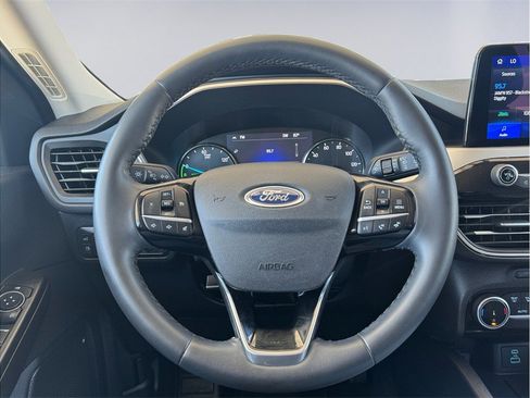 Used 2022 Ford Escape SE w/ Convenience Package FWD image 12