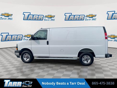 Used 2025 GMC Savana 2500 w/ Driver Convenience Package RWD image 6