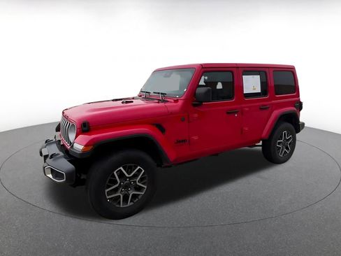 Used 2025 Jeep Wrangler Unlimited Sahara AWD/4WD image 8