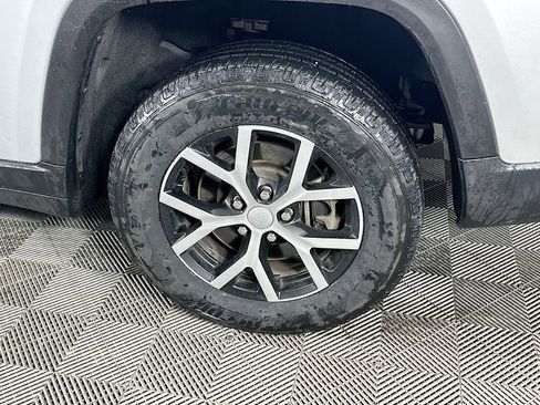 Certified 2024 Jeep Grand Cherokee L Limited w/ Luxury Tech Group II image 45