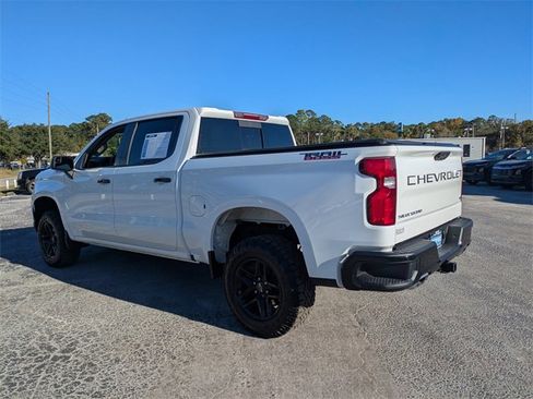 Certified 2022 Chevrolet Silverado 1500 LT Trail Boss w/ Convenience Package II image 7