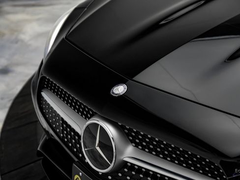 Used 2017 Mercedes-Benz SL 550 image 35