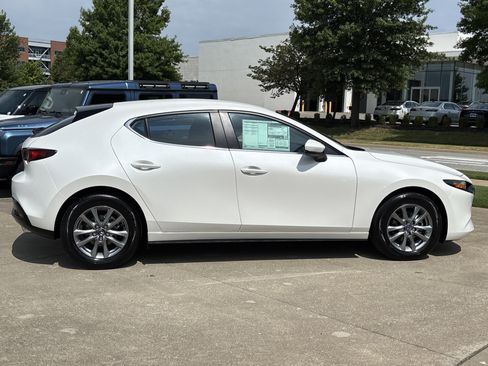 New 2026 MAZDA MAZDA3 s FWD image 2