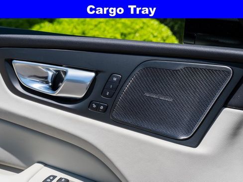 Used 2024 Volvo XC60 B5 Plus w/ Protection Package Premier AWD/4WD image 13