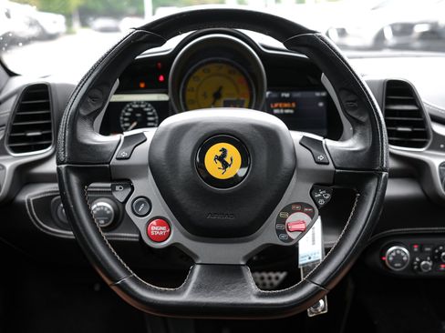 Used 2012 Ferrari 458 Italia Coupe RWD image 20
