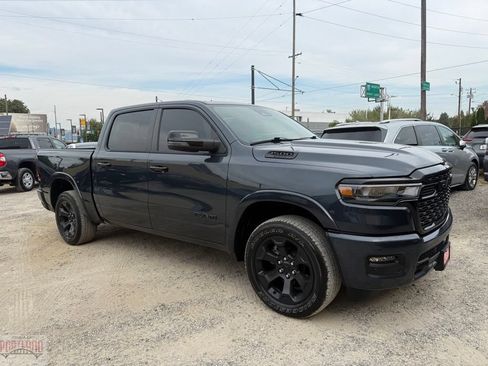 Used 2025 RAM 1500 Big Horn AWD/4WD image 1