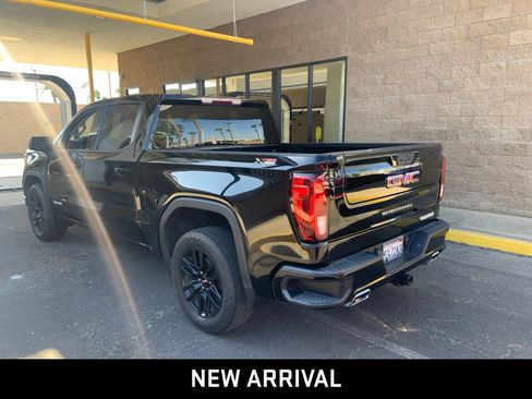 Certified 2022 GMC Sierra 1500 Elevation w/ X31 Off-Road Package AWD/4WD image 5