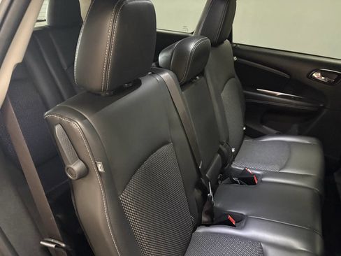 Used 2019 Dodge Journey Crossroad w/ Nav & Sun Group image 36