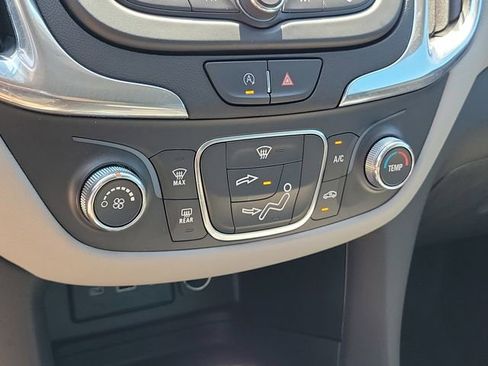 Certified 2024 Chevrolet Equinox LS w/ Midnight Edition image 30