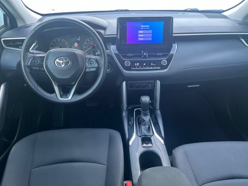 Used 2023 Toyota Corolla Cross LE FWD image 23