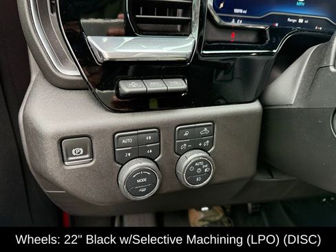 Used 2025 Chevrolet Silverado 1500 High Country image 7