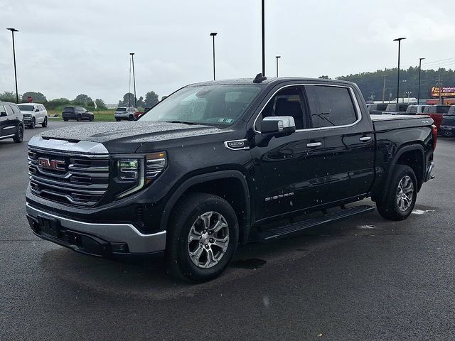 Used 2024 GMC Sierra 1500 SLT AWD/4WD image 9