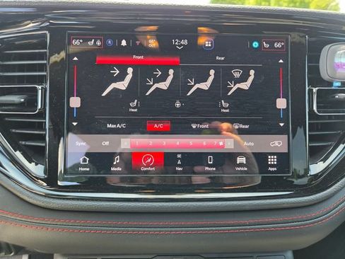 Certified 2025 Dodge Durango GT w/ Trailer Tow Group IV AWD/4WD image 7