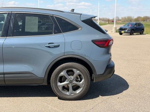 Used 2025 Ford Escape ST-Line AWD/4WD image 12
